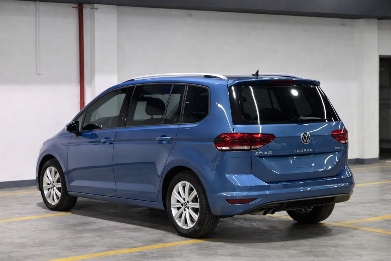 Минивэн дня: VW Touran L (2022)