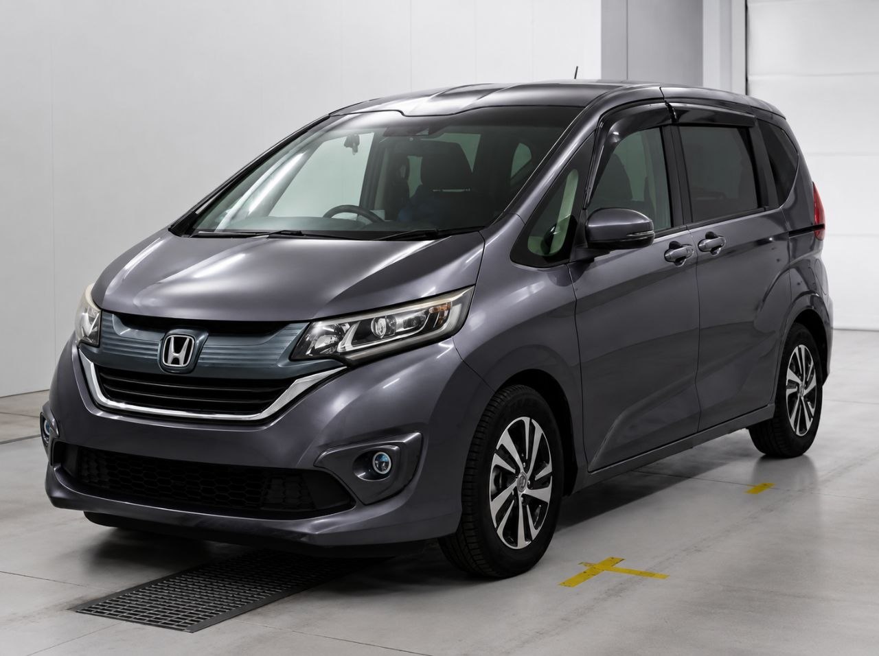 HONDA FREED ЕДЕТ В КРАСНОЯРСК